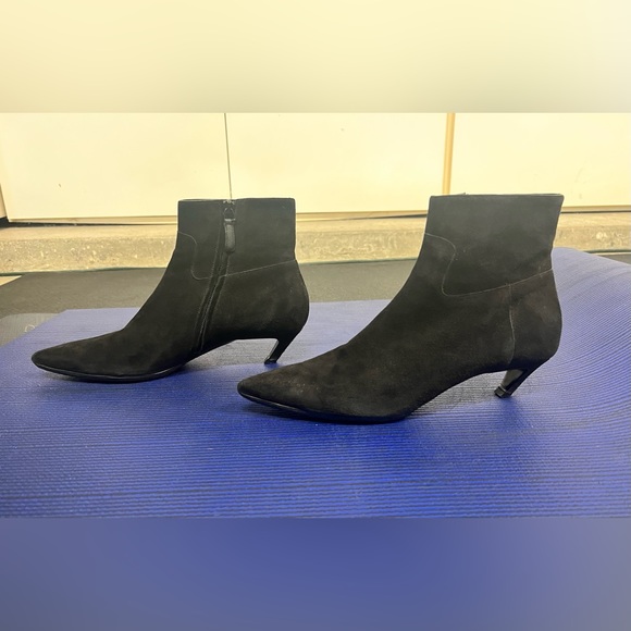 Authentic Balenciaga Suede Booties - Picture 4 of 7